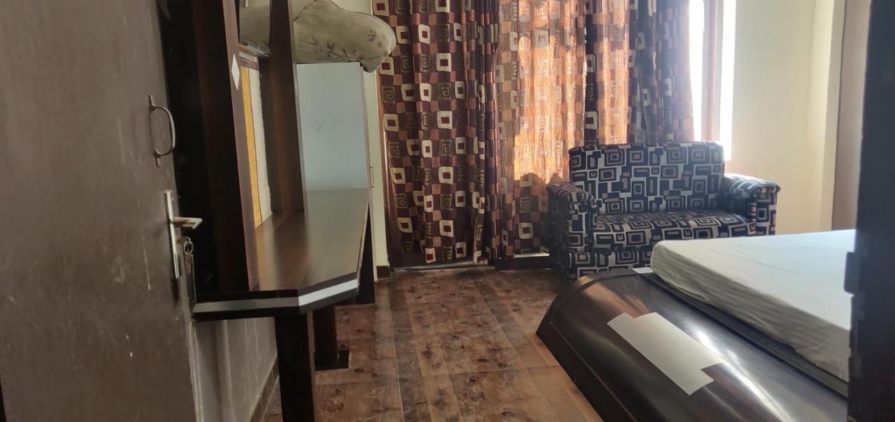 Hotel Shakuntala 카트라 외부 사진