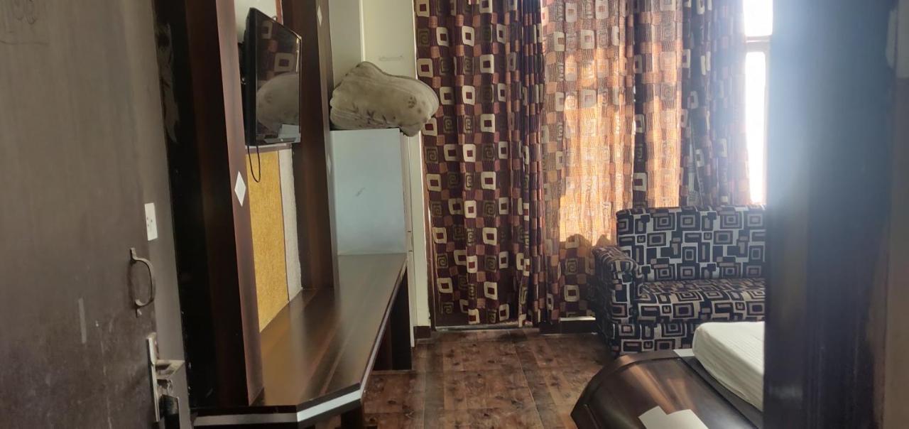 Hotel Shakuntala 카트라 외부 사진